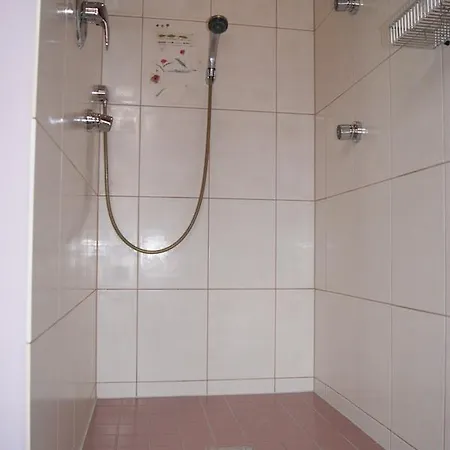 بيت ضيافة Gaestehaus 'alte Baeckerei' Kaffeehaus Großbundenbach