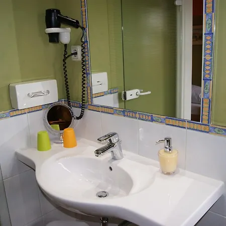 بيت ضيافة Gaestehaus 'alte Baeckerei' Kaffeehaus Großbundenbach