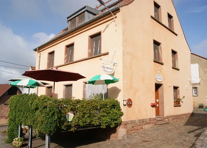 Gaestehaus 'alte Baeckerei' Kaffeehaus Casa de hóspedes Großbundenbach