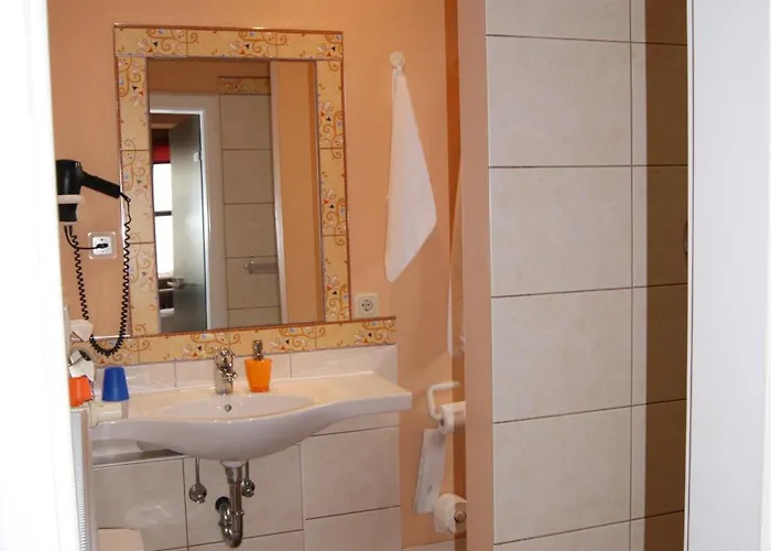 Gaestehaus 'alte Baeckerei' Kaffeehaus Großbundenbach