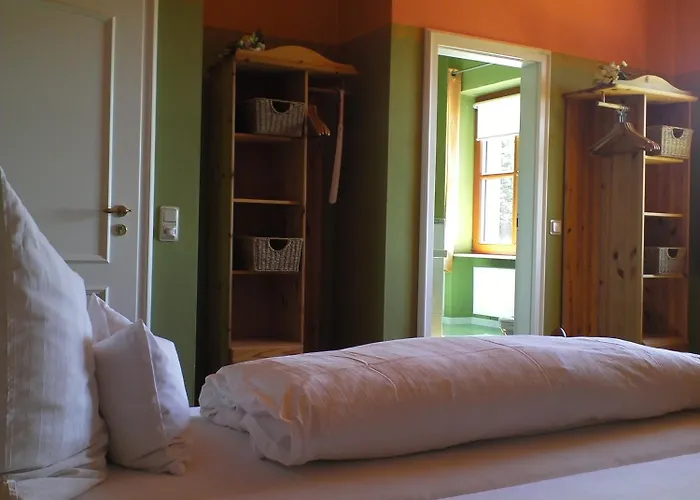 Gaestehaus 'alte Baeckerei' Kaffeehaus Casa de hóspedes Großbundenbach