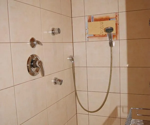 Gaestehaus 'alte Baeckerei' Kaffeehaus 3* Großbundenbach